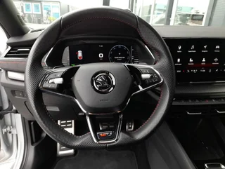 Octavia Combi RS PHEV 150/245 DSG - Image 8