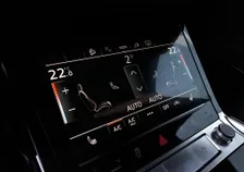 e-tron SB 50 quattro S-LINE - Image 6