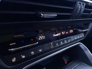 CX-60 HOMURA PHEV 4x4 Aut - Image 6