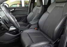 Q4 e-tron 50 quattro S-LINE - Image 11