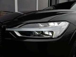 XC60 T8 R-DESIGN PHEV 4x4 Aut - Image 18