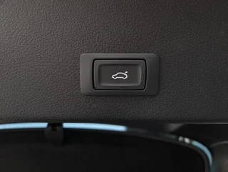 e-tron SB 50 quattro S-LINE - Image 11