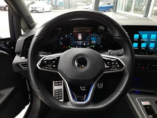 Golf VIII GTE PHEV 150/245 DSG - Image 8