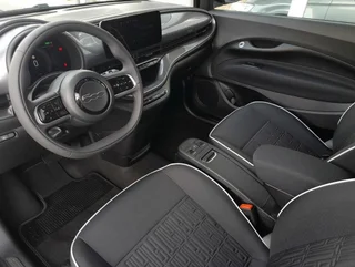 500e 42 kWh Aut - Image 9