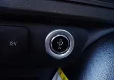 Kuga TITATIUM 2,5 Duratec PHEV Aut - Image 13