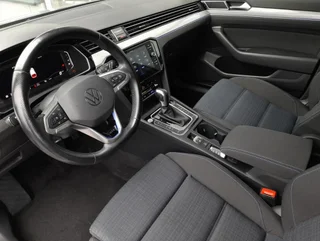 Passat Variant GTE e-Hybrid DSG - Image 11
