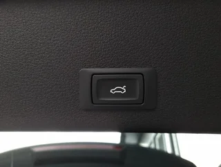 e-tron 55 quattro S-LINE BLACK - Image 14