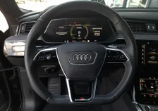 e-tron SB 50 quattro S-LINE BLACK EDITION - Image 8