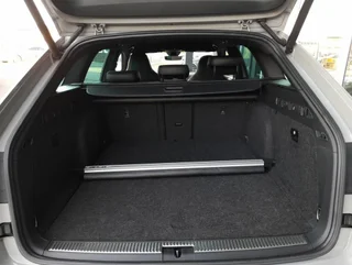 Superb Kombi SPORTLINE PHEV 156/218 DSG - Image 13