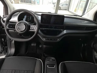 500e 42 kWh Aut - Image 4