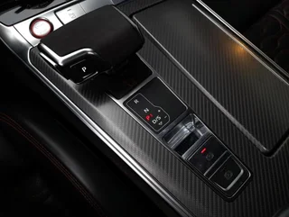 RS6 Avant 4,0 TFSI quattro MHEV S-tr - Image 8