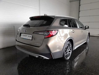 Corolla Kombi TREK 2,0 Hybrid Aut. - Image 2