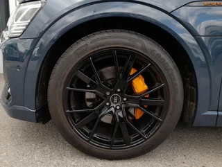 e-tron SB 55 quattro S-LINE BLACK - Image 17