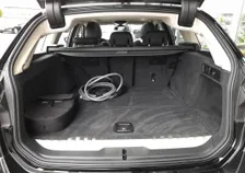 330 e Touring SPORT LINE 4x4 Aut - Image 16