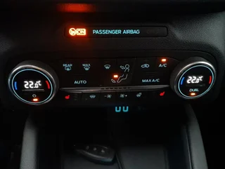 Kuga TITANIUM 2,5 Duratec PHEV Aut - Image 6