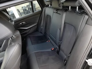 330 e PHEV 4x4 Touring Aut. - Image 13