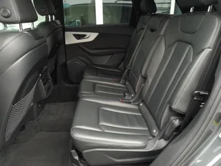 Q7 S-LINE COMPETITION 60 TFSI e quattro PHEV Tip-tr - Image 11