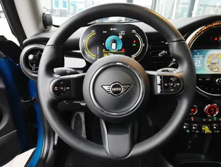 Cooper SE 32,6kWh Aut - Image 10