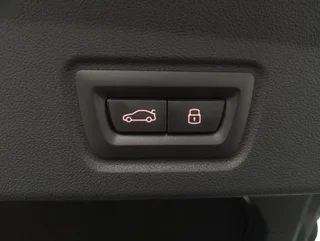 i4 M Gran Coupe 4x4 Aut - Image 18