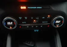 Kuga TITANIUM 2,5 Duratec PHEV Aut - Image 6