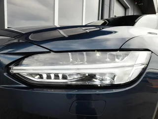 V90 T8 R-DESIGN PHEV 4x4 Aut. - Image 21