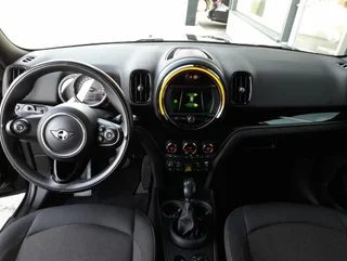 Countryman 4x4 PHEV Aut - Image 3