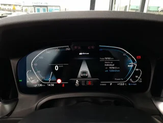 330 e Touring SPORTLINE 4x4 Aut. - Image 9