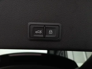 e-tron 55 quattro BLACK - Image 18