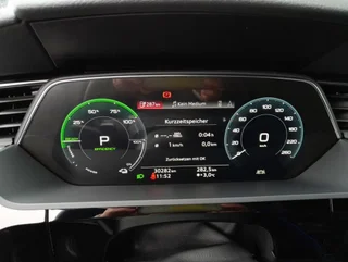 e-tron SB 55 quattro S-LINE - Image 11