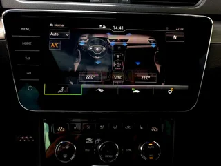 Superb Kombi STYLE PHEV 156/218 DSG - Image 6