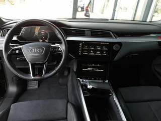 e-tron SB 50 quattro S-LINE - Image 3