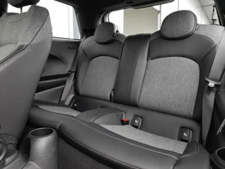 Cooper SE ESSENTIAL 32,6kWh Aut - Image 12