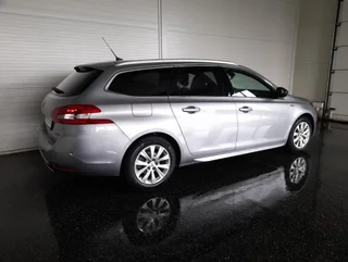 308 SW 1,2 GT Line - Image 2