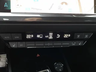 Q4 e-tron 50 Quattro S-LINE Aut. - Image 7