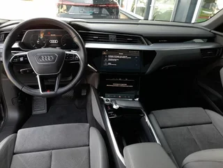e-tron 50 quattro S-LINE - Image 4