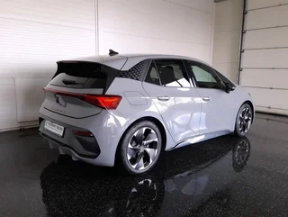 Born E-BOOST 58kWh Aut - Image 2