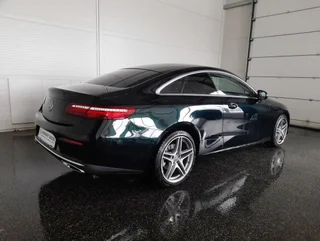 E Coupé E 200 Aut - Image 2