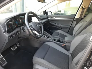 Golf VIII ACTIVE 2,0 TDI DSG - Image 3