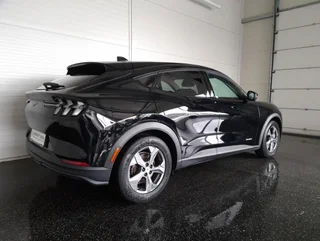 Mustang Mach-E 70kWh Aut - Image 2