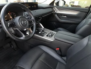 CX-60 HOMURA 2,5 e-Skyactive PHEV 4x4 Aut - Image 3