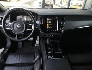 V90 T6 R-DESIGN PHEV 4x4 Aut - Image 3