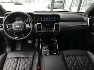 Sorento PLATINUM 4x4 PHEV Aut - Image 3