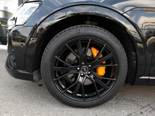 e-tron SB 55 quattro S-LINE BLACK EDITION - Image 17