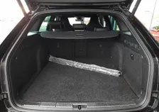 Superb Kombi SPORTLINE PHEV 156/218 DSG - Image 13