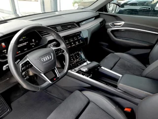 e-tron SB 50 quattro S-LINE BLACK EDITION - Image 10