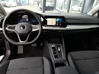 Golf VIII LIFE Variant 2,0 TDI DSG - Image 3