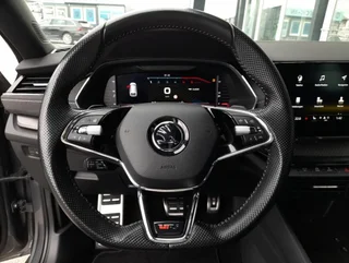 Octavia Combi RS PLUS 2,0 TDI DSG - Image 9