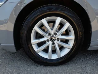 Passat Variant BUSINESS 2,0 TDI DSG - Image 16