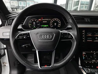 e-tron 50 quattro S-LINE BLACK EDITION - Image 9