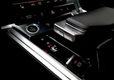 e-tron 50 quattro S-LINE BLACK - Image 8